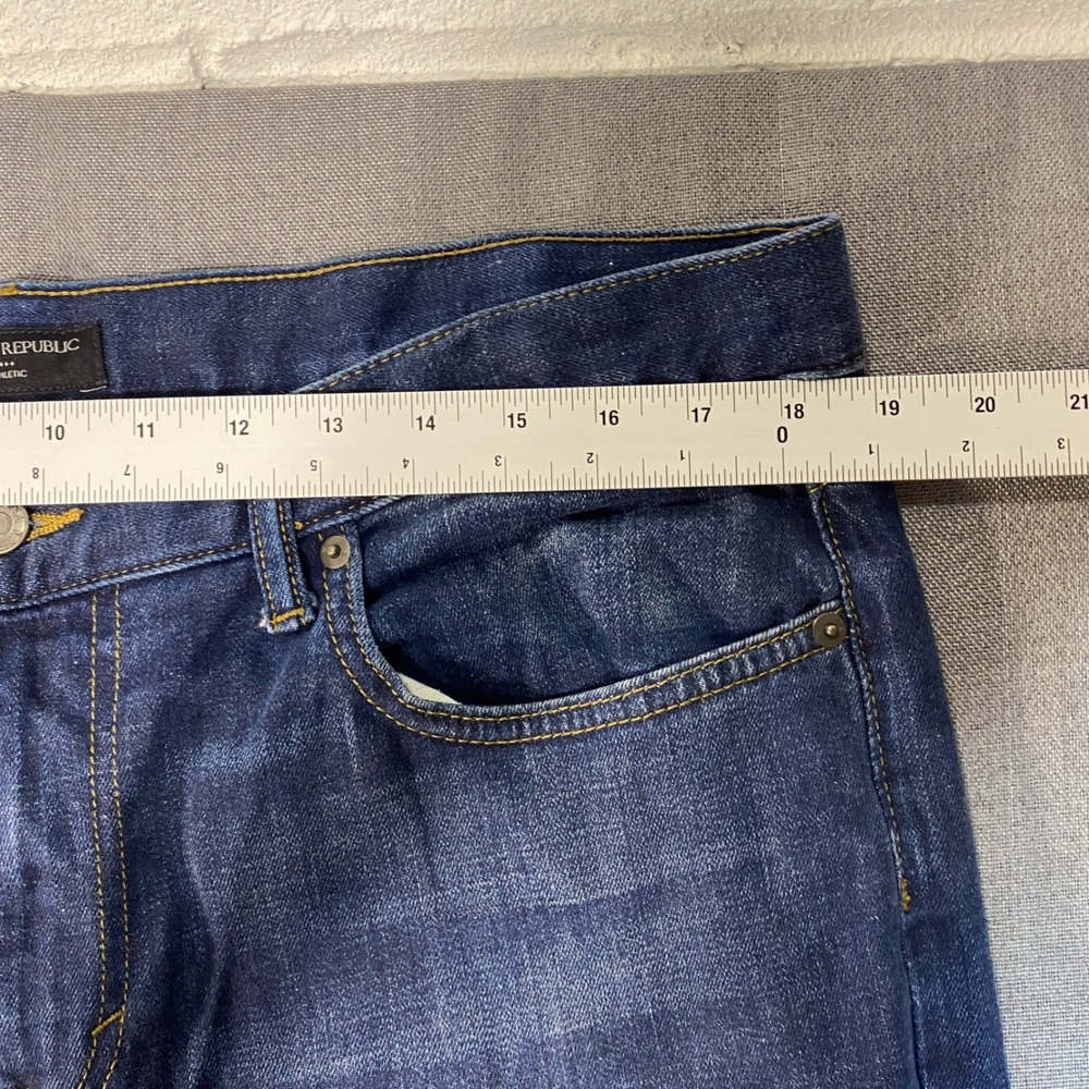 Banana Republic Athletic Fit Jeans Mens 36x32 Dark Wash Blue Denim Pants - Picture 4 of 8